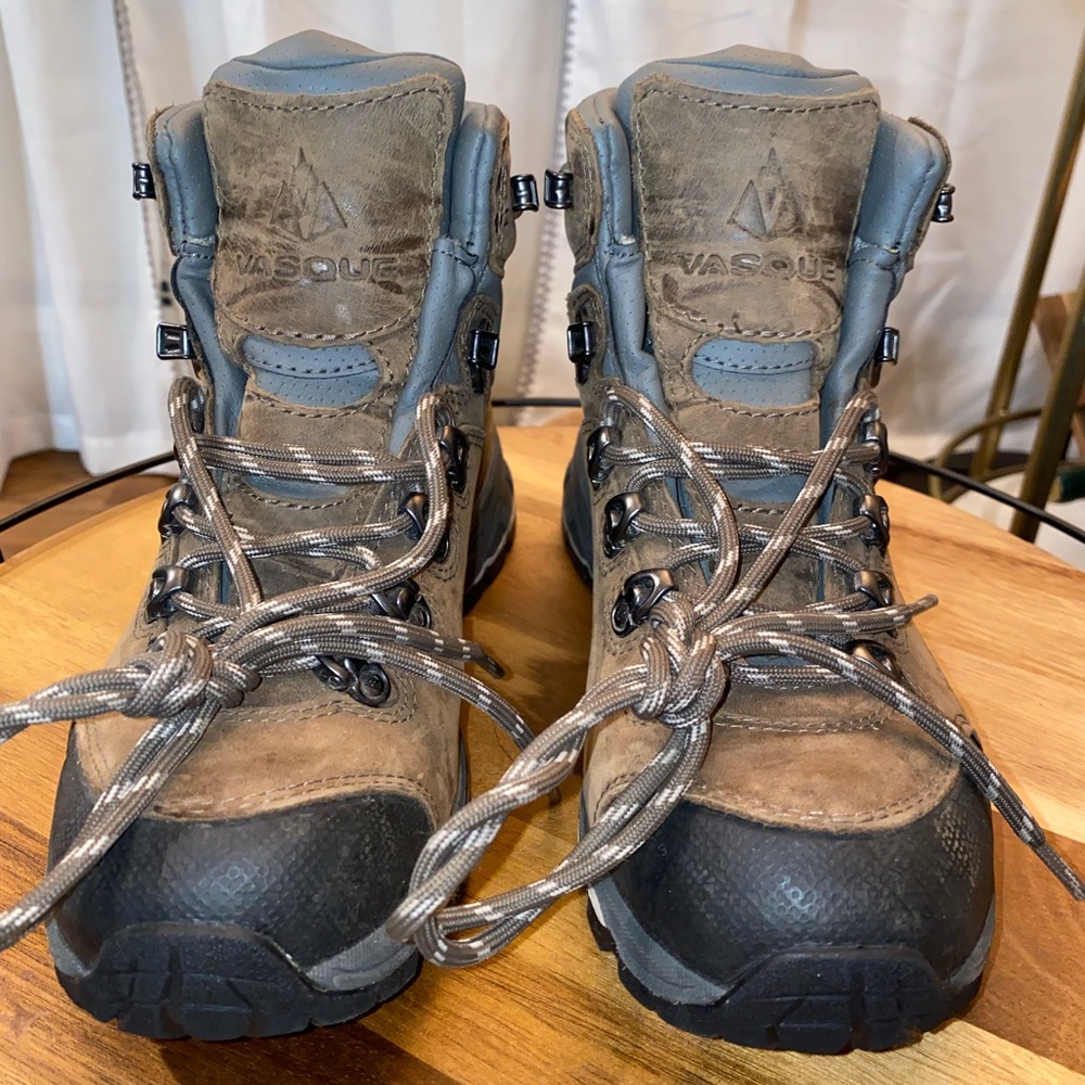 Vasque St. Elias GTX Hiking Boots - Women's